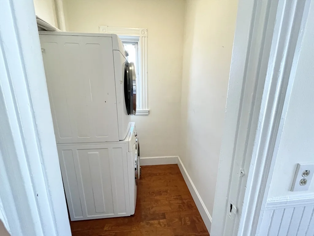 3 bed, 1 bath apartment for rent at 19 Eastman Unit 3, Dorchester — photo 10 of 12