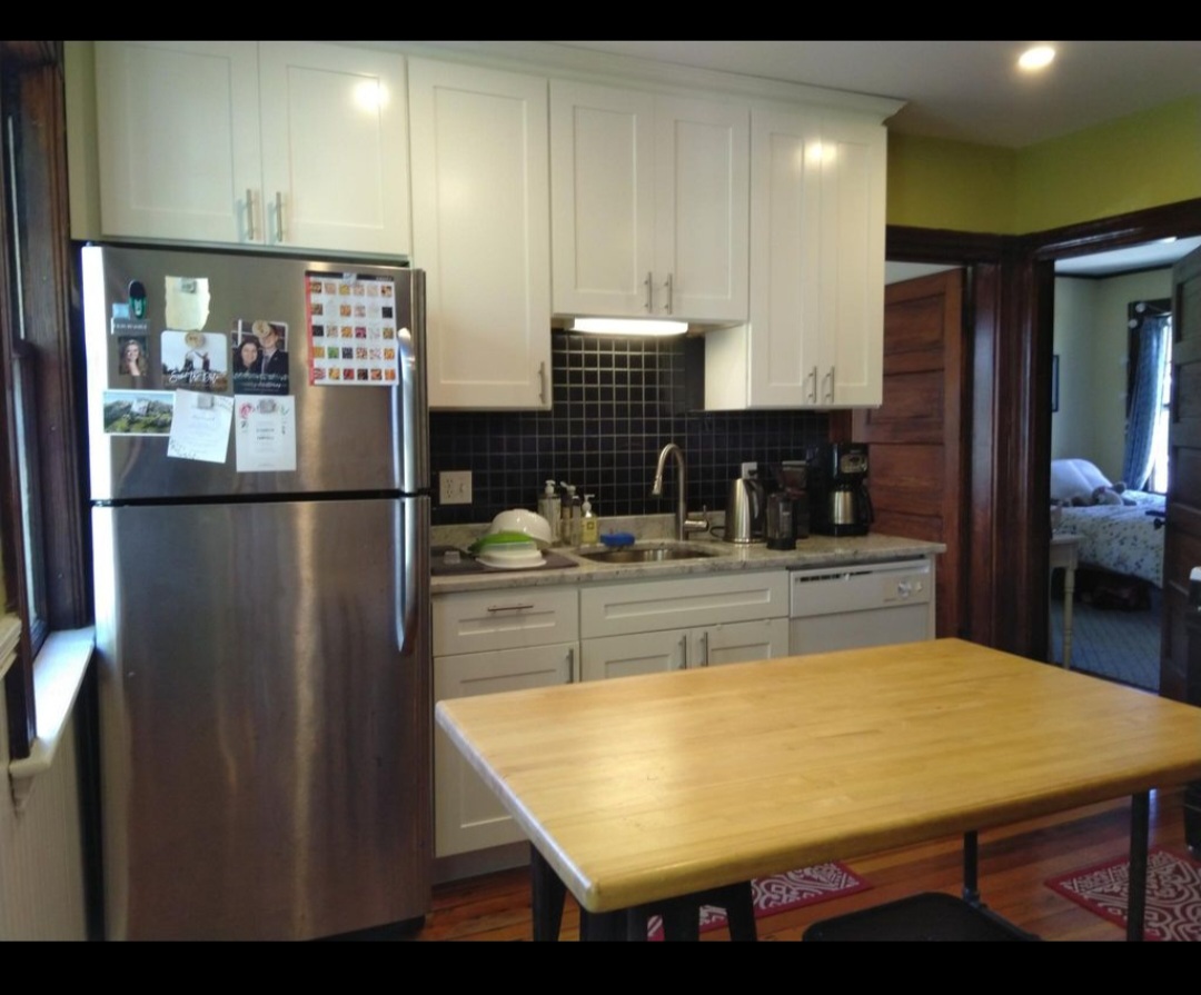 2 bed, 1 bath apartment for rent at 19 Edward T Sullivan Rd Unit 3, Strawberry Hill — photo 4 of 16