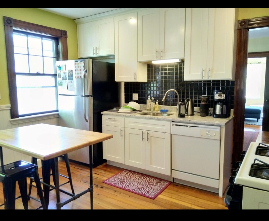 2 bed, 1 bath apartment for rent at 19 Edward T Sullivan Rd Unit 3, Strawberry Hill — photo 3 of 16