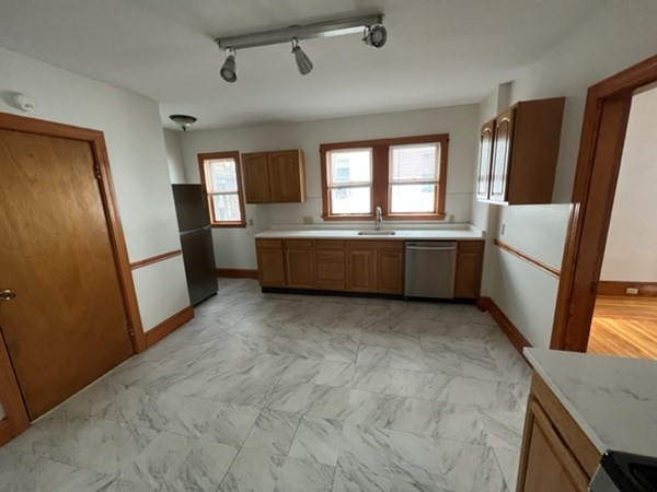 2 bed, 1 bath apartment for rent at 19 Egerton Rd Unit 1, East Arlington — photo 5 of 12