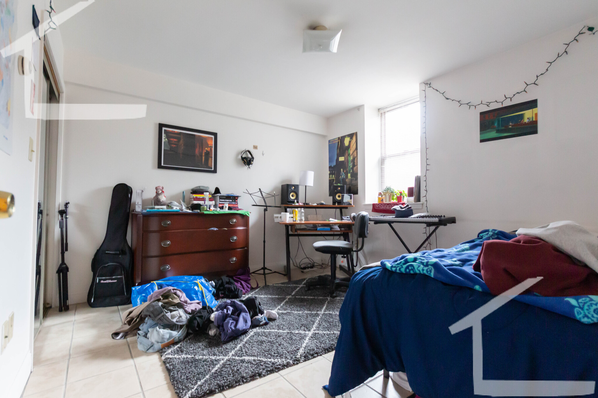 3 bed, 2 bath apartment for rent at 19 Egremont Rd Unit B, Brighton — photo 5 of 8