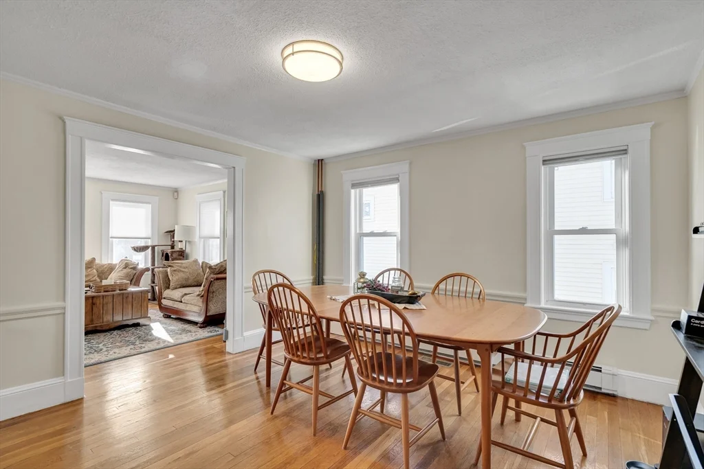 2 bed, 1 bath apartment for rent at 19 Elliot St Unit 19, Newton — photo 3 of 14