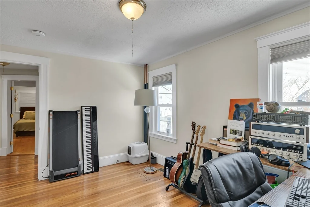2 bed, 1 bath apartment for rent at 19 Elliot St Unit 19, Newton — photo 9 of 14