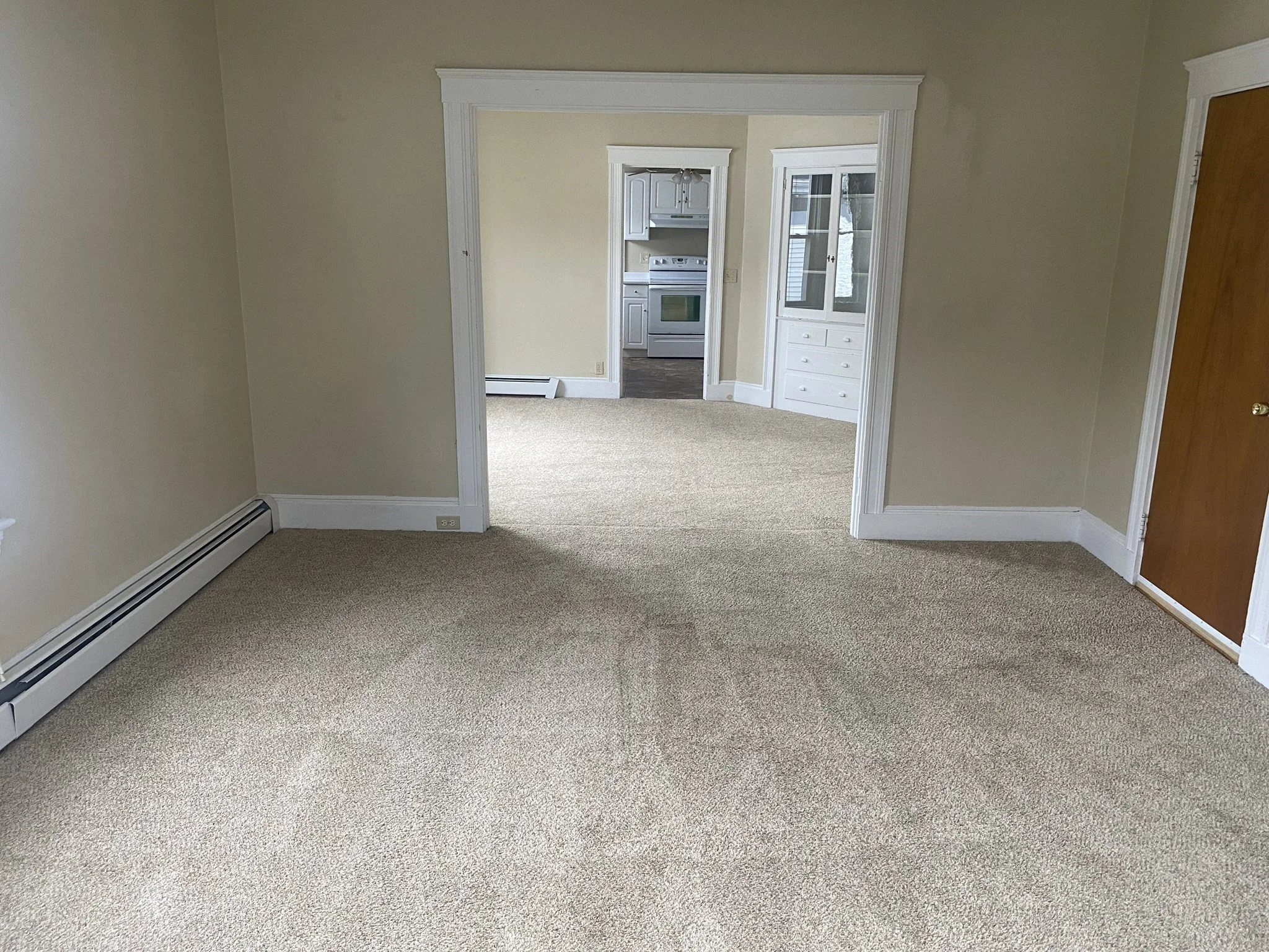 2 bed, 1 bath apartment for rent at 19 Elm Park Unit 2, Groveland — photo 4 of 14