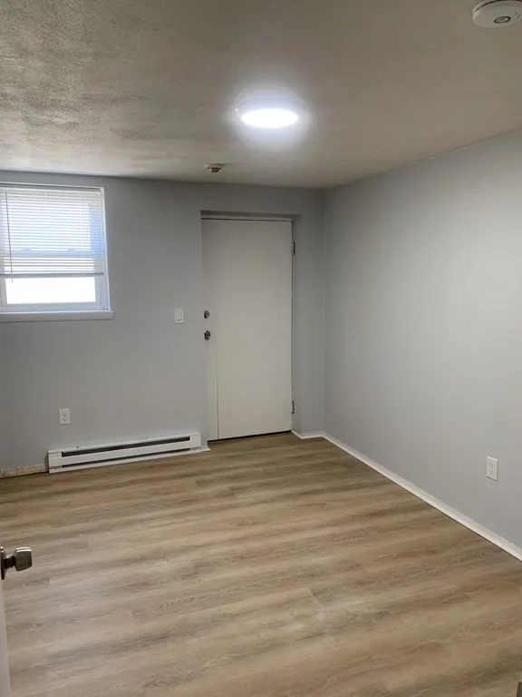 2 bed, 1 bath apartment for rent at 19 Elmwood Park Unit 5, Quincy — photo 4 of 6