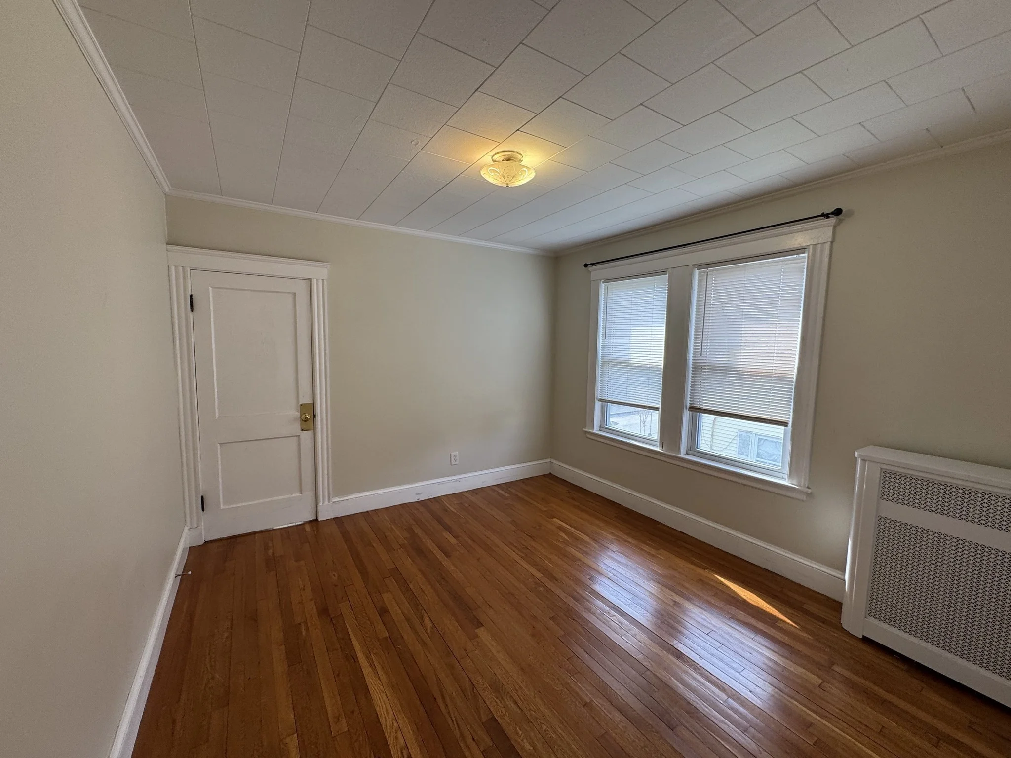 3 bed, 1 bath apartment for rent at 19 Everdean St Unit 2, Dorchester — photo 4 of 19