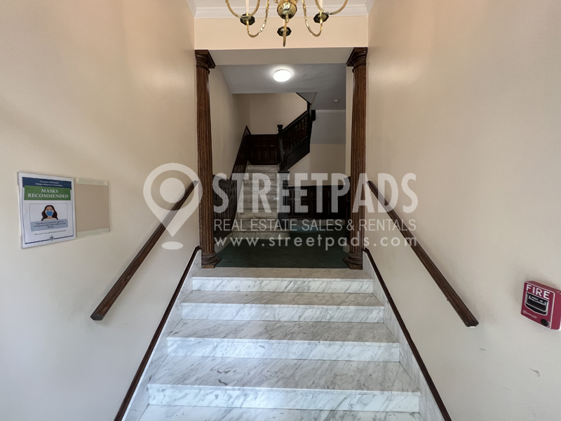 2 bed, 1 bath apartment for rent at 19 Fairbanks St Unit 21, Griggs Park — photo 17 of 19