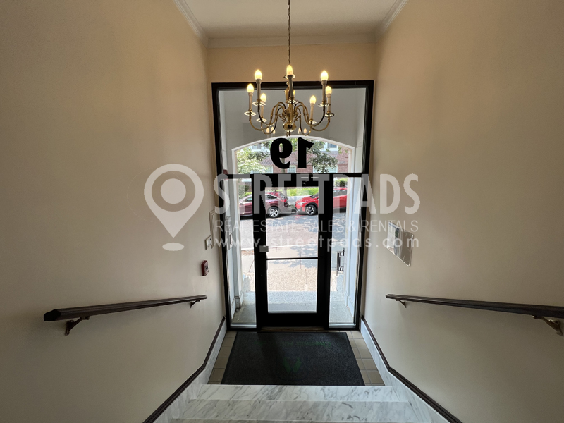 2 bed, 1 bath apartment for rent at 19 Fairbanks St Unit 21, Griggs Park — photo 16 of 19