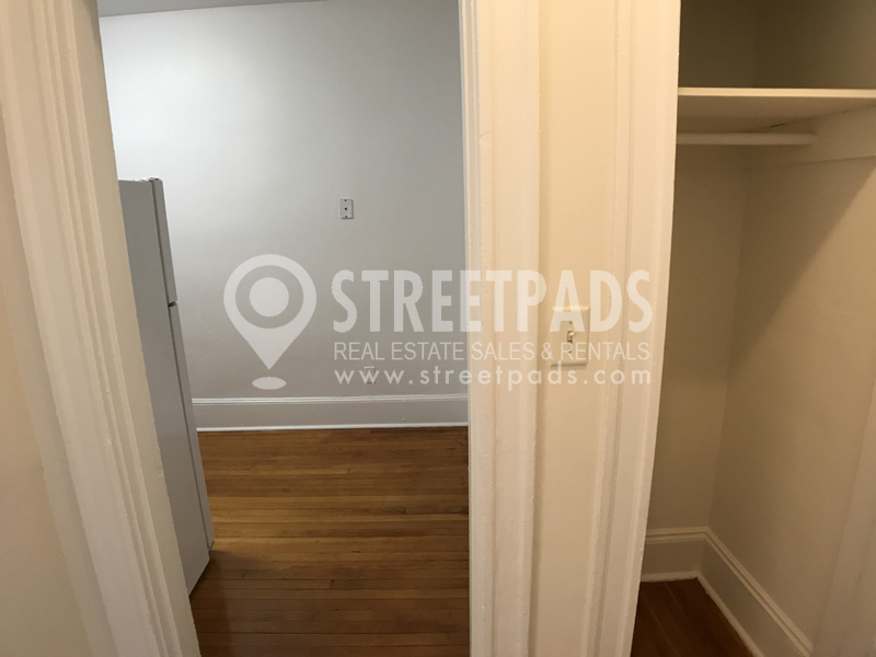 2 bed, 1 bath apartment for rent at 19 Fairbanks St Unit 21, Griggs Park — photo 6 of 19