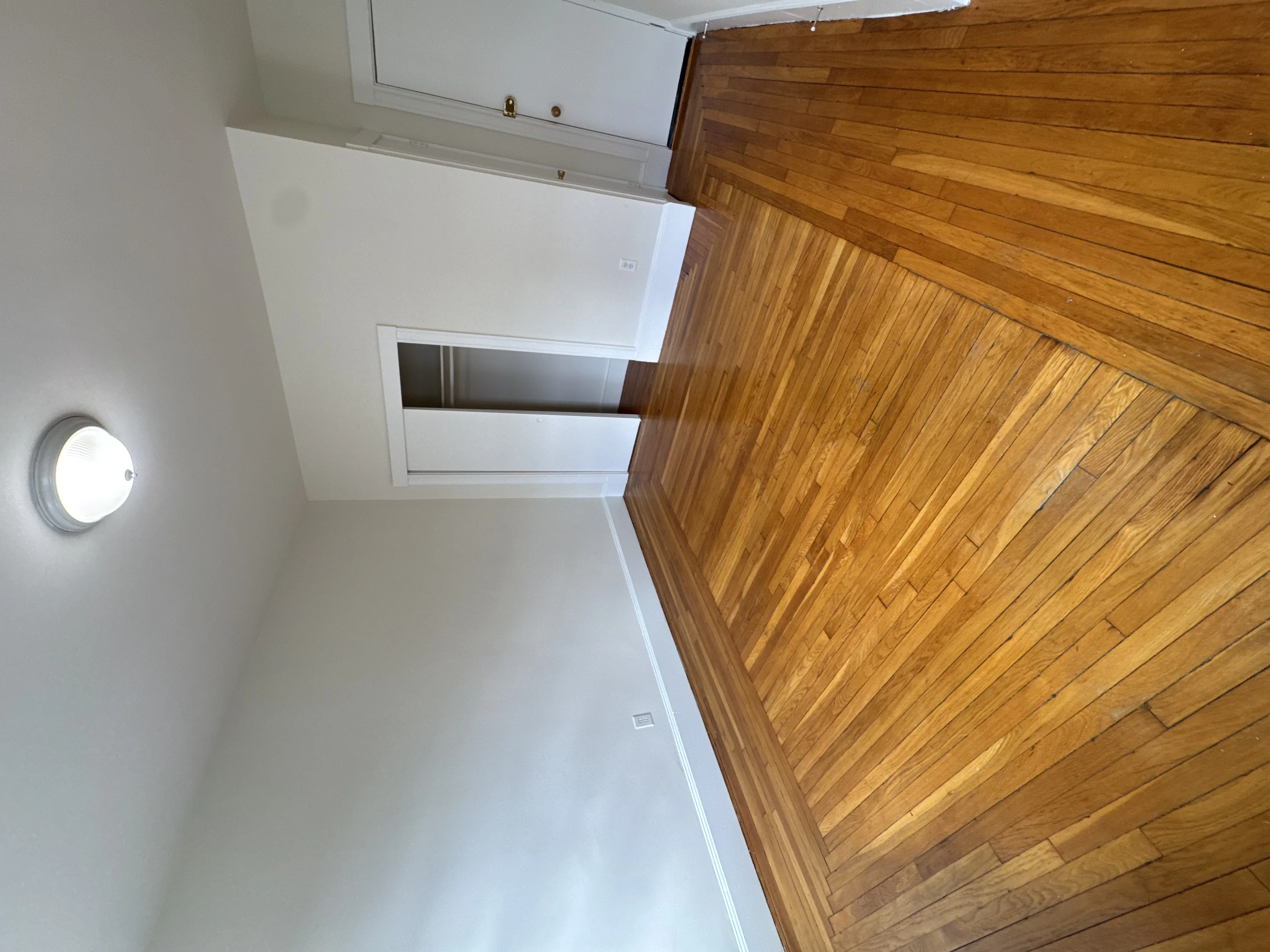 1 bed, 1 bath apartment for rent at 19 Fairbanks St Unit 23, Coolidge Corner — photo 2 of 9