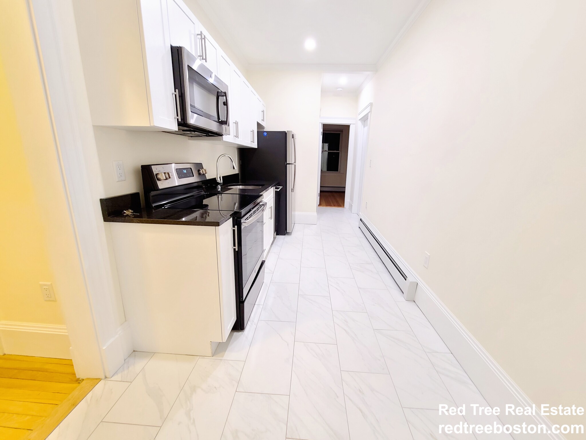 2 bed, 1 bath apartment for rent at 19 Fairbanks St Unit 31, Griggs Park
