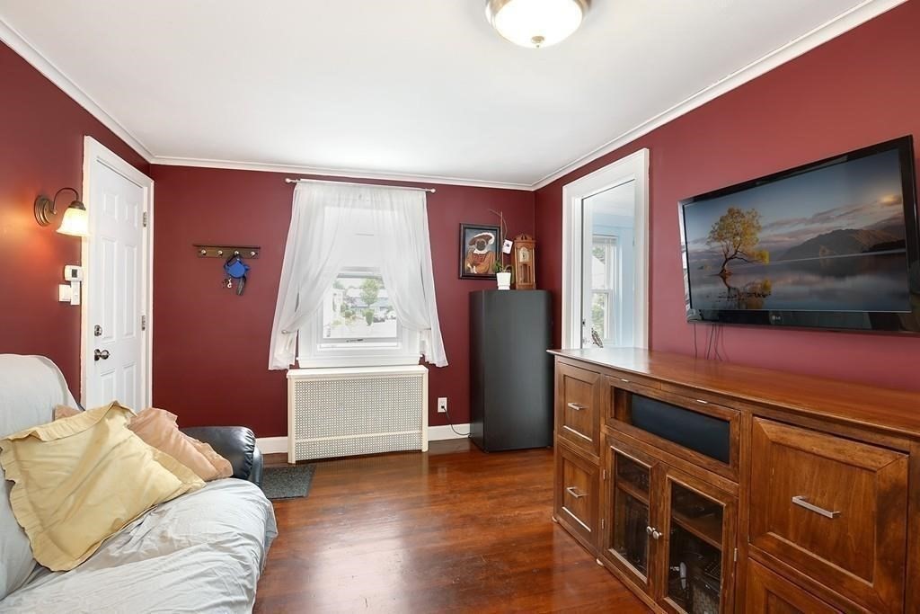 2 bed, 1 bath apartment for rent at 19 Fairview Ave Unit 1, Malden — photo 4 of 15