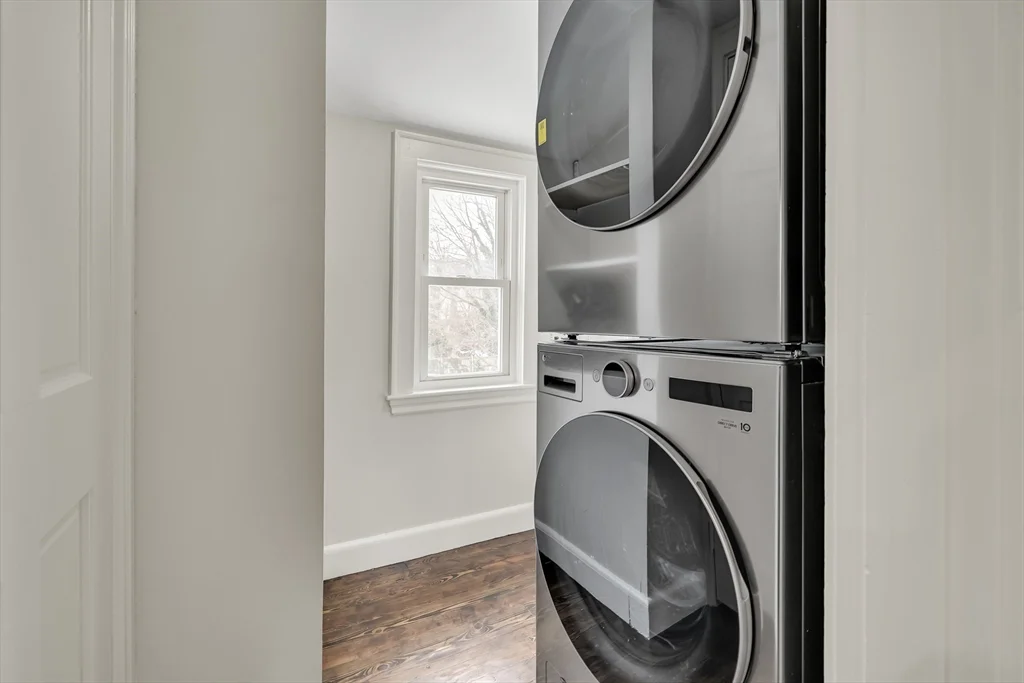 3 bed, 1 bath apartment for rent at 19 Fairview Ave Unit B, Malden — photo 13 of 36
