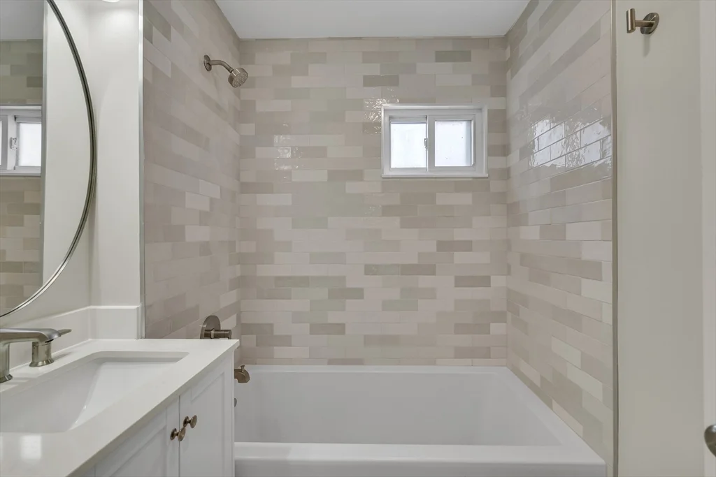 3 bed, 1 bath apartment for rent at 19 Fairview Ave Unit B, Malden — photo 24 of 36