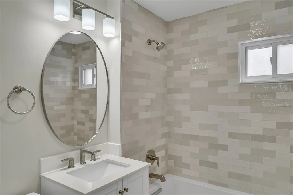 3 bed, 1 bath apartment for rent at 19 Fairview Ave Unit B, Malden — photo 25 of 36