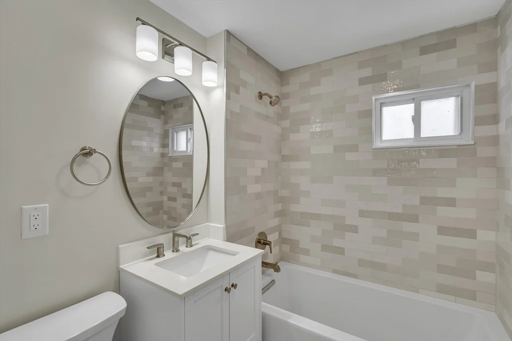 3 bed, 1 bath apartment for rent at 19 Fairview Ave Unit B, Malden — photo 23 of 36