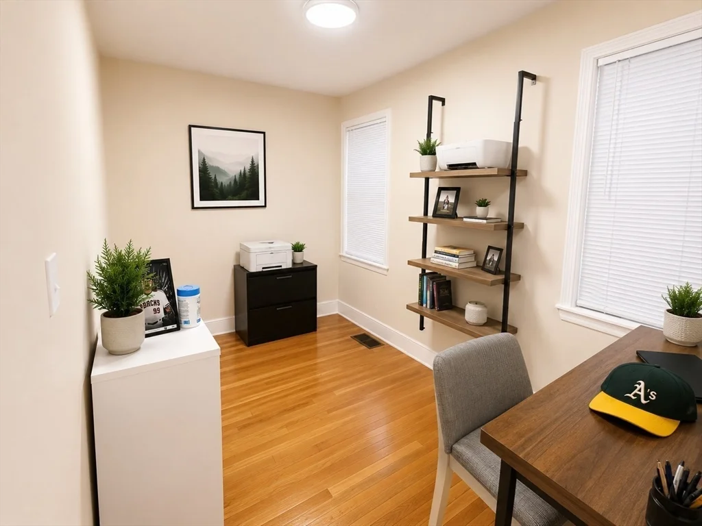 2 bed, 1 bath apartment for rent at 19 Fayette Unit 1, Beverly — photo 4 of 9