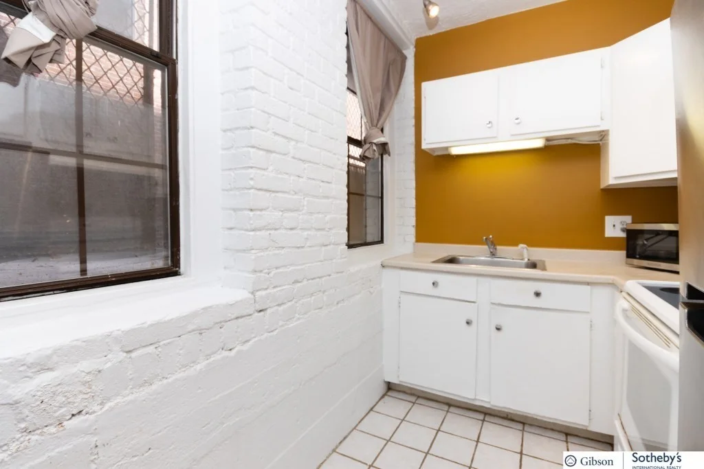 Studio bed, 1 bath apartment for rent at 19 Fayette Unit 1, South End — photo 2 of 18
