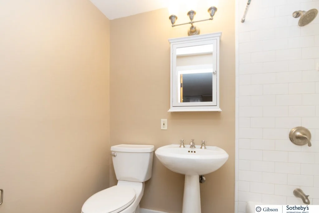 Studio bed, 1 bath apartment for rent at 19 Fayette Unit 1, South End — photo 9 of 18