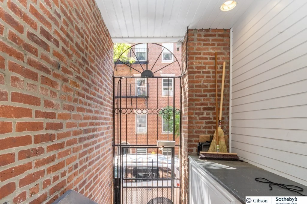 Studio bed, 1 bath apartment for rent at 19 Fayette Unit 1, South End — photo 14 of 18