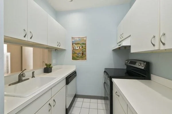 2 bed, 1 bath apartment for rent at 19 Follen St Unit 4, Back Bay — photo 4 of 7