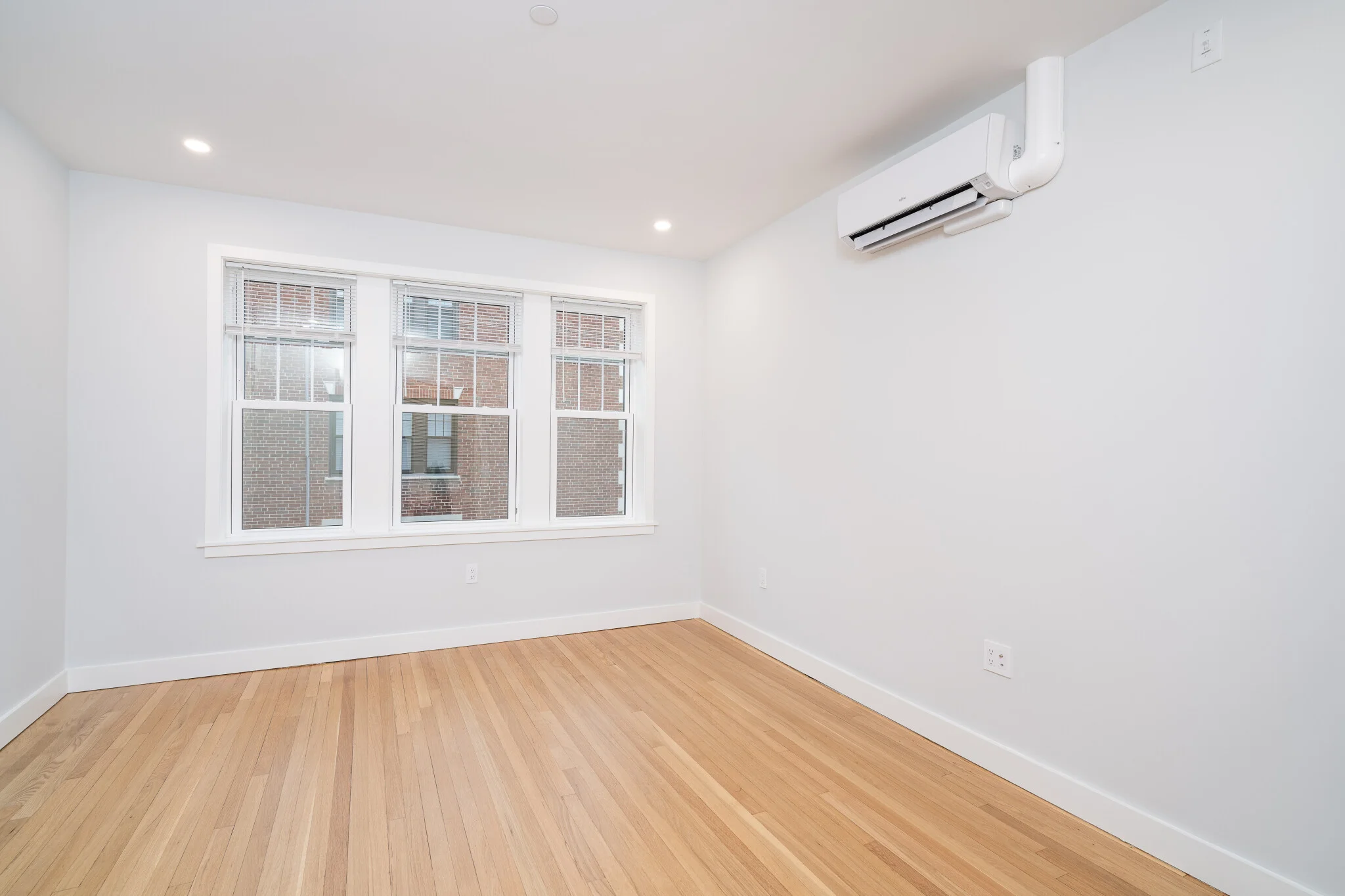1 bed, 1 bath apartment for rent at 19 Forest St Unit 23, Baldwin — photo 3 of 14