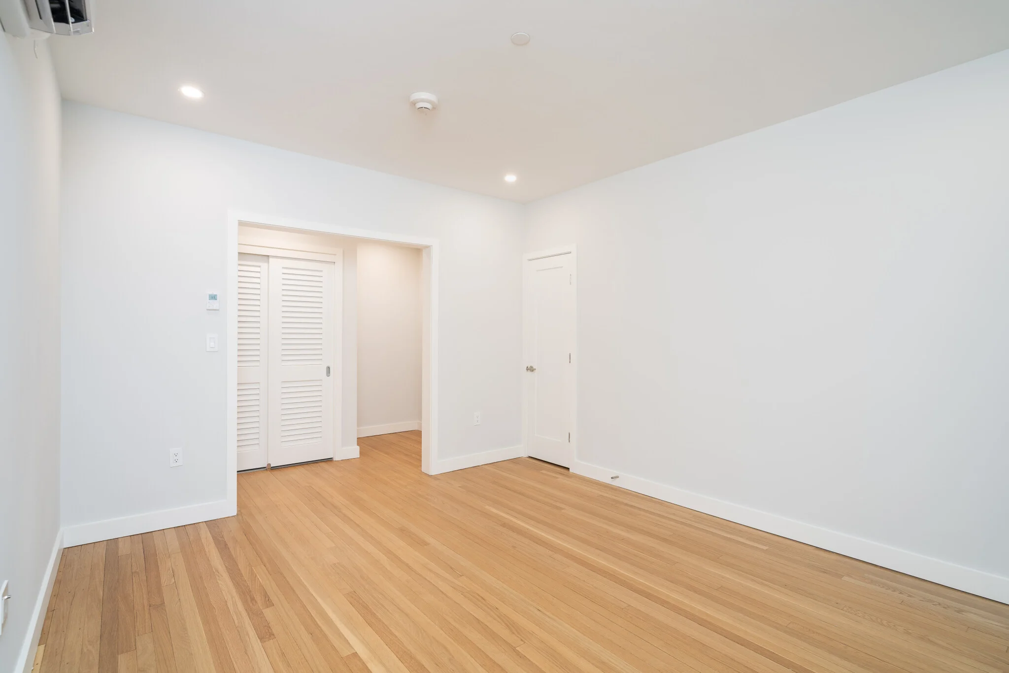 1 bed, 1 bath apartment for rent at 19 Forest St Unit 23, Baldwin — photo 4 of 14