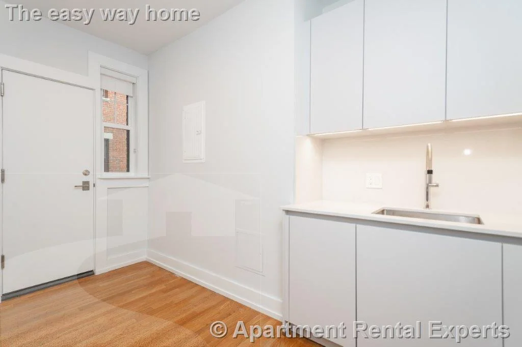 1 bed, 1 bath apartment for rent at 19 Forest St Unit 23, Porter Square — photo 4 of 11