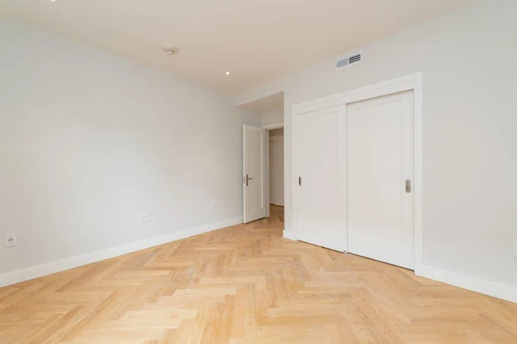 2 bed, 1 bath apartment for rent at 19 Forest St Unit 311, Baldwin — photo 4 of 11
