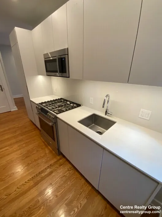 2 bed, 1 bath apartment for rent at 19 Forest St Unit 41, Baldwin — photo 1 of 12