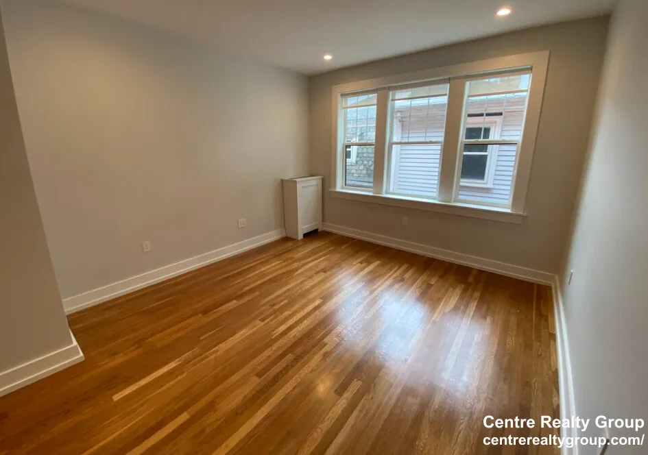 2 bed, 1 bath apartment for rent at 19 Forest St Unit 41, Baldwin — photo 3 of 12