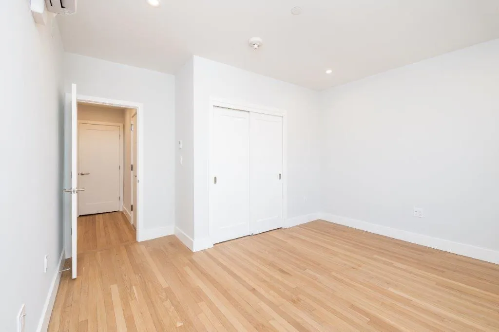 2 bed, 1 bath apartment for rent at 19 Forest St Unit 41, Baldwin — photo 8 of 12