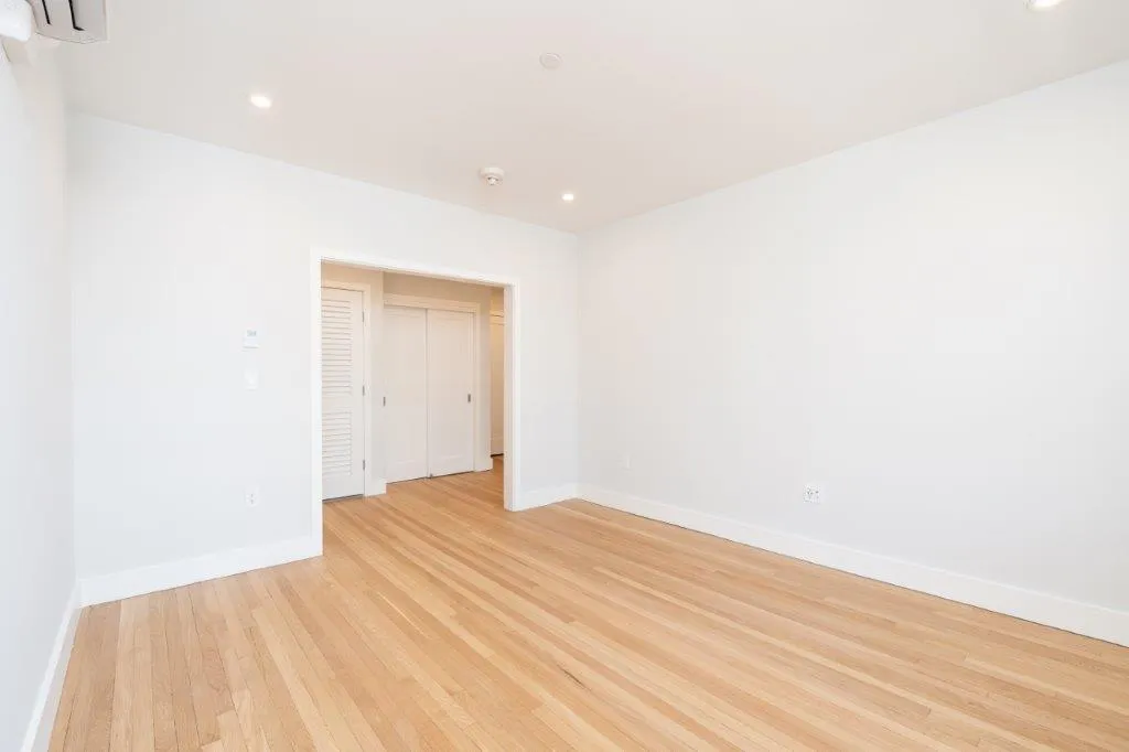 2 bed, 1 bath apartment for rent at 19 Forest St Unit 41, Baldwin — photo 9 of 12