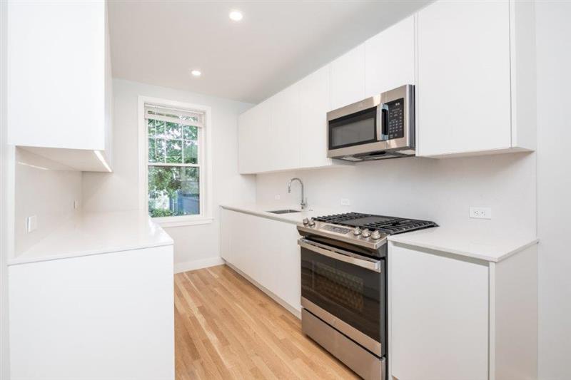 1 bed, 1 bath apartment for rent at 19 Forest St Unit 42, Baldwin — photo 1 of 11