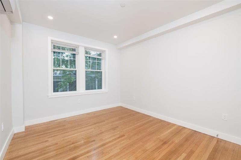 1 bed, 1 bath apartment for rent at 19 Forest St Unit 42, Baldwin — photo 5 of 11