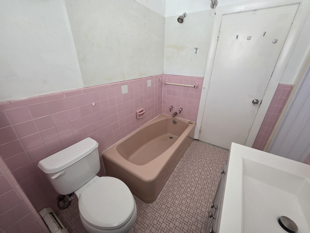 2 bed, 1 bath apartment for rent at 19 Fowler St Unit 19, Quincy Center — photo 8 of 16