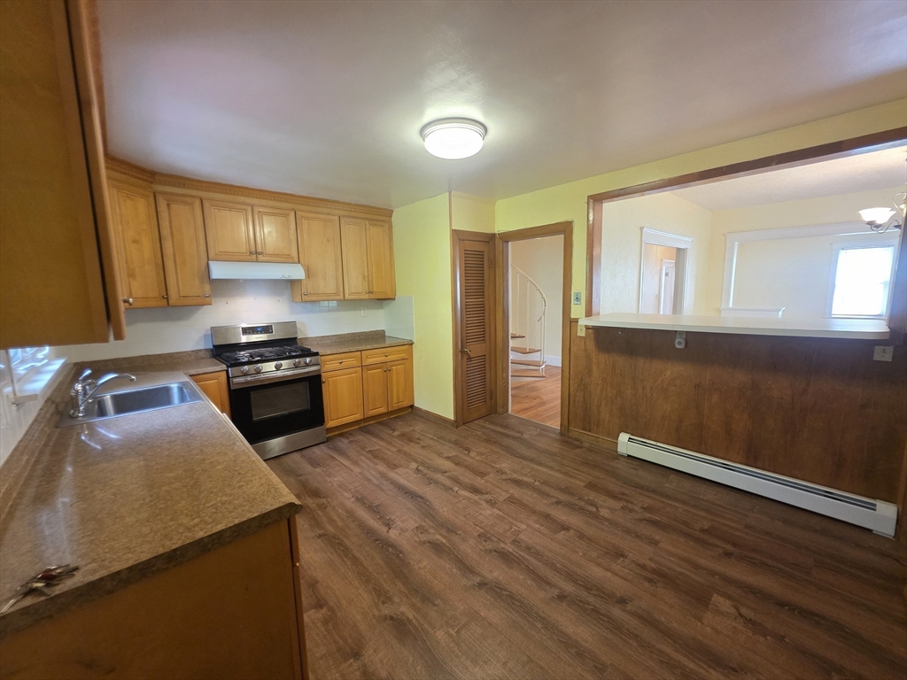 2 bed, 1 bath apartment for rent at 19 Fowler St Unit 19, Quincy Center — photo 5 of 16
