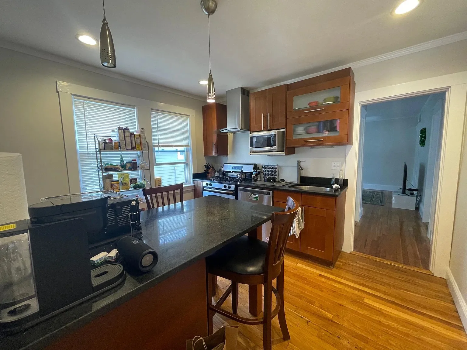 4 bed, 1 bath apartment for rent at 19 Frederick Ave, Tufts University