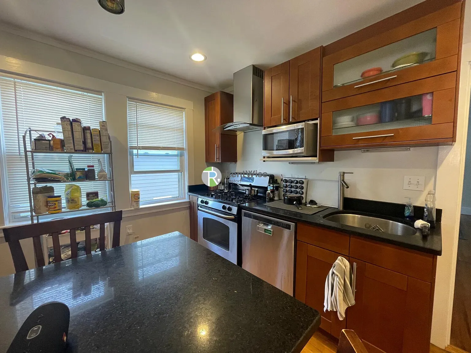 4 bed, 1 bath apartment for rent at 19 Frederick Ave Unit 1, South Medford — photo 2 of 16
