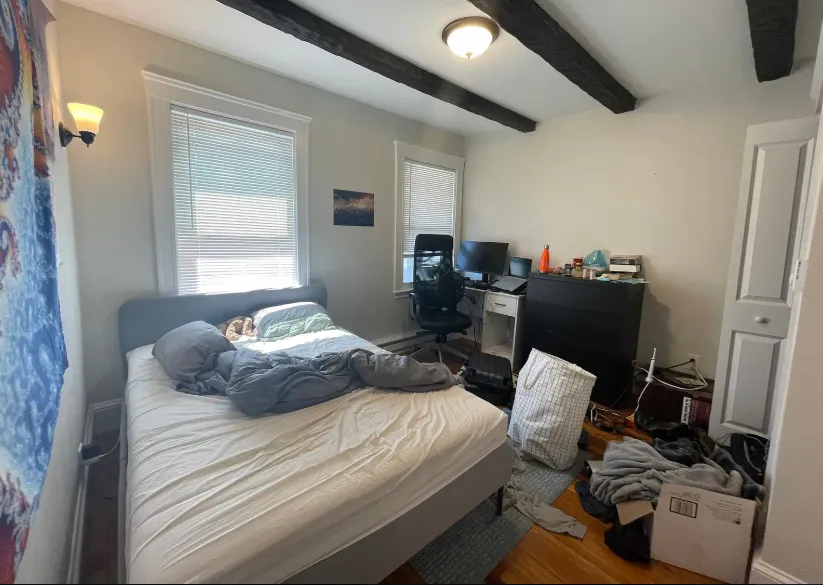 4 bed, 1 bath apartment for rent at 19 Frederick Ave Unit ., South Medford — photo 10 of 15