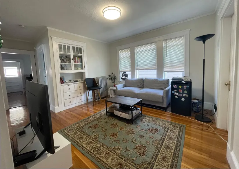 4 bed, 1 bath apartment for rent at 19 Frederick Ave Unit ., South Medford — photo 6 of 15