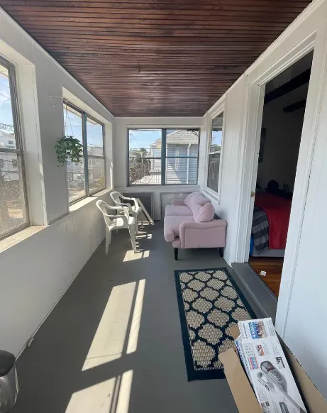 4 bed, 1 bath apartment for rent at 19 Frederick Ave Unit ., South Medford — photo 13 of 15