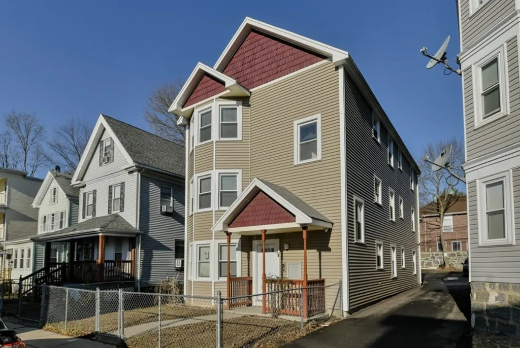 3 bed, 1 bath apartment for rent at 19 Fuller St Unit 2, Dorchester — photo 15 of 15