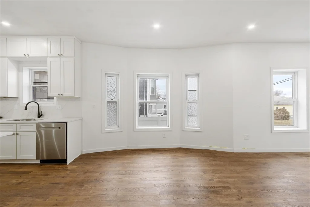 3 bed, 1 bath apartment for rent at 19 Furber Ave Unit 1, North Andover — photo 8 of 18