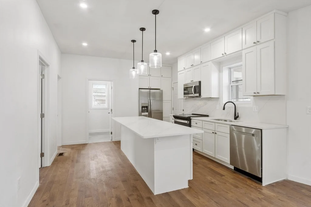 3 bed, 1 bath apartment for rent at 19 Furber Ave Unit 1, North Andover — photo 9 of 18