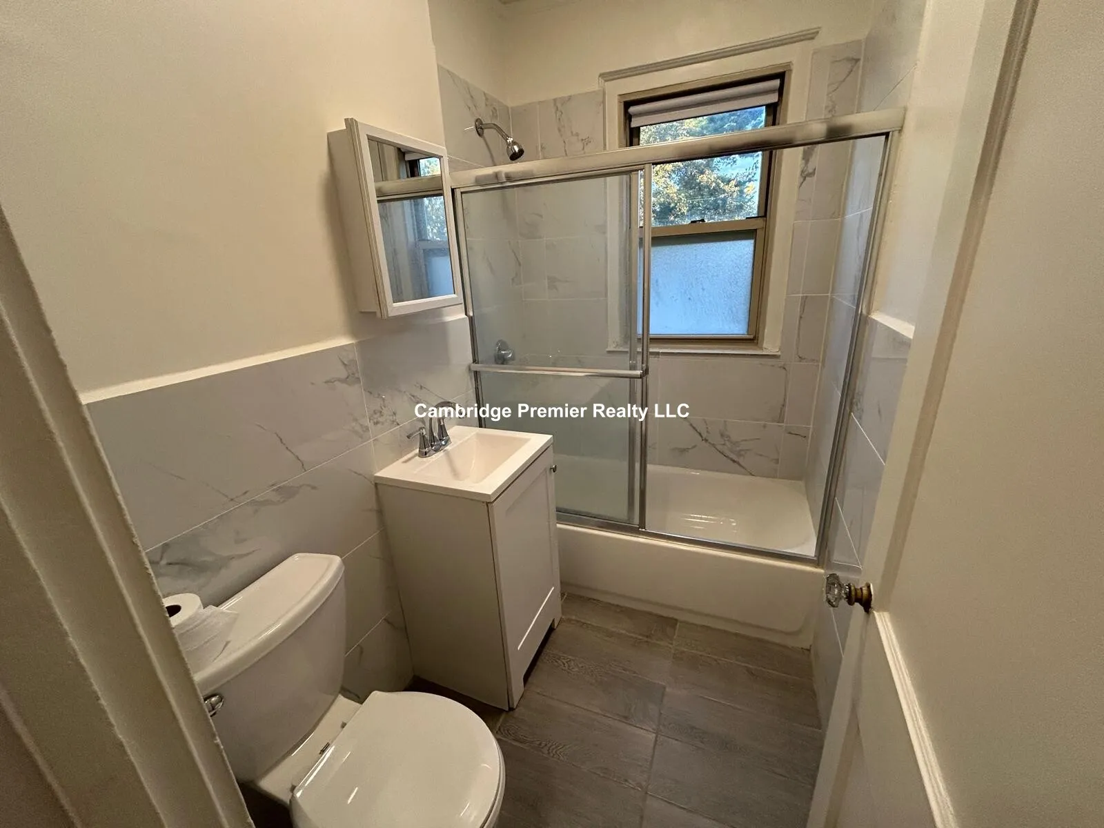 Studio bed, 1 bath apartment for rent at 19 Garden St Unit 44, Neighborhood Nine — photo 3 of 8