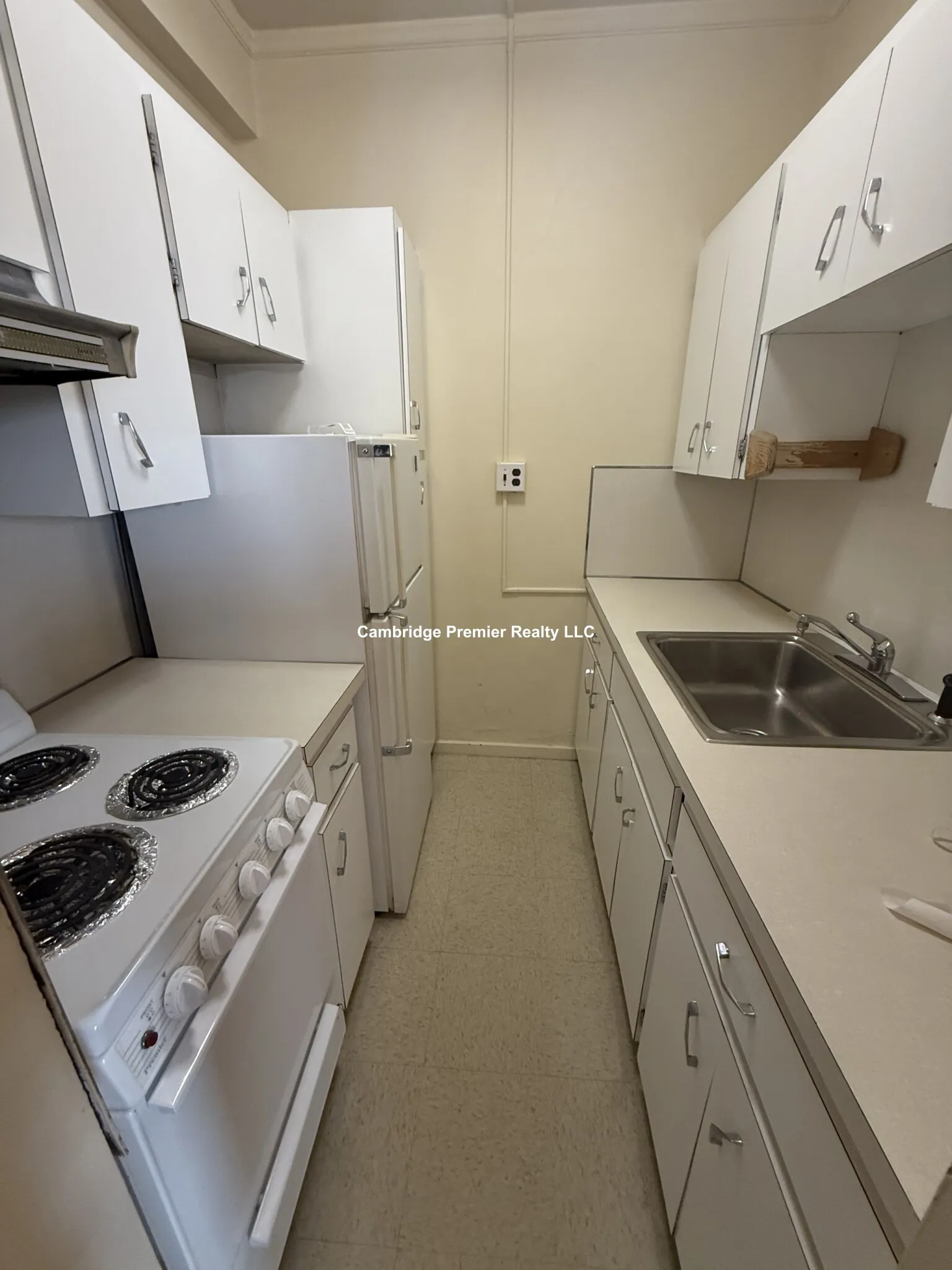 1 bed, 1 bath apartment for rent at 19 Garden St Unit 51, Neighborhood Nine — photo 16 of 21