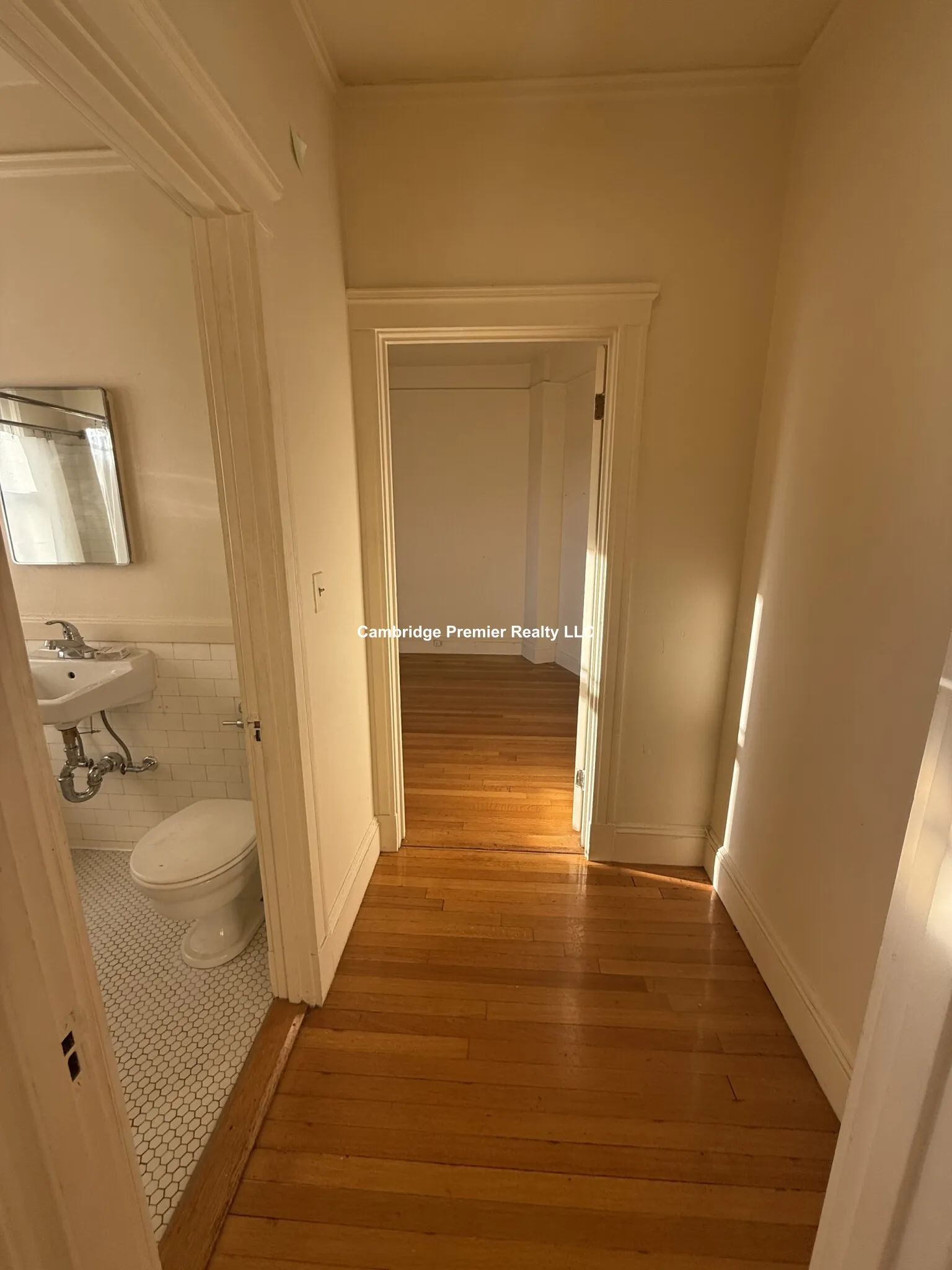 1 bed, 1 bath apartment for rent at 19 Garden St Unit 51, Neighborhood Nine — photo 8 of 21