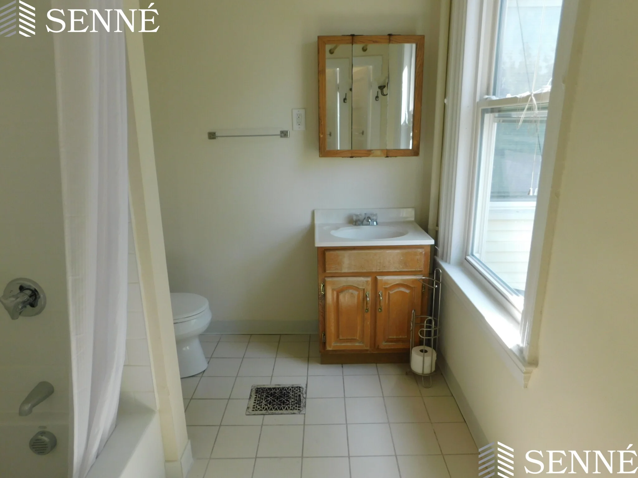 Studio bed, 1 bath apartment for rent at 19 Garfield St Unit 7, Baldwin — photo 12 of 14
