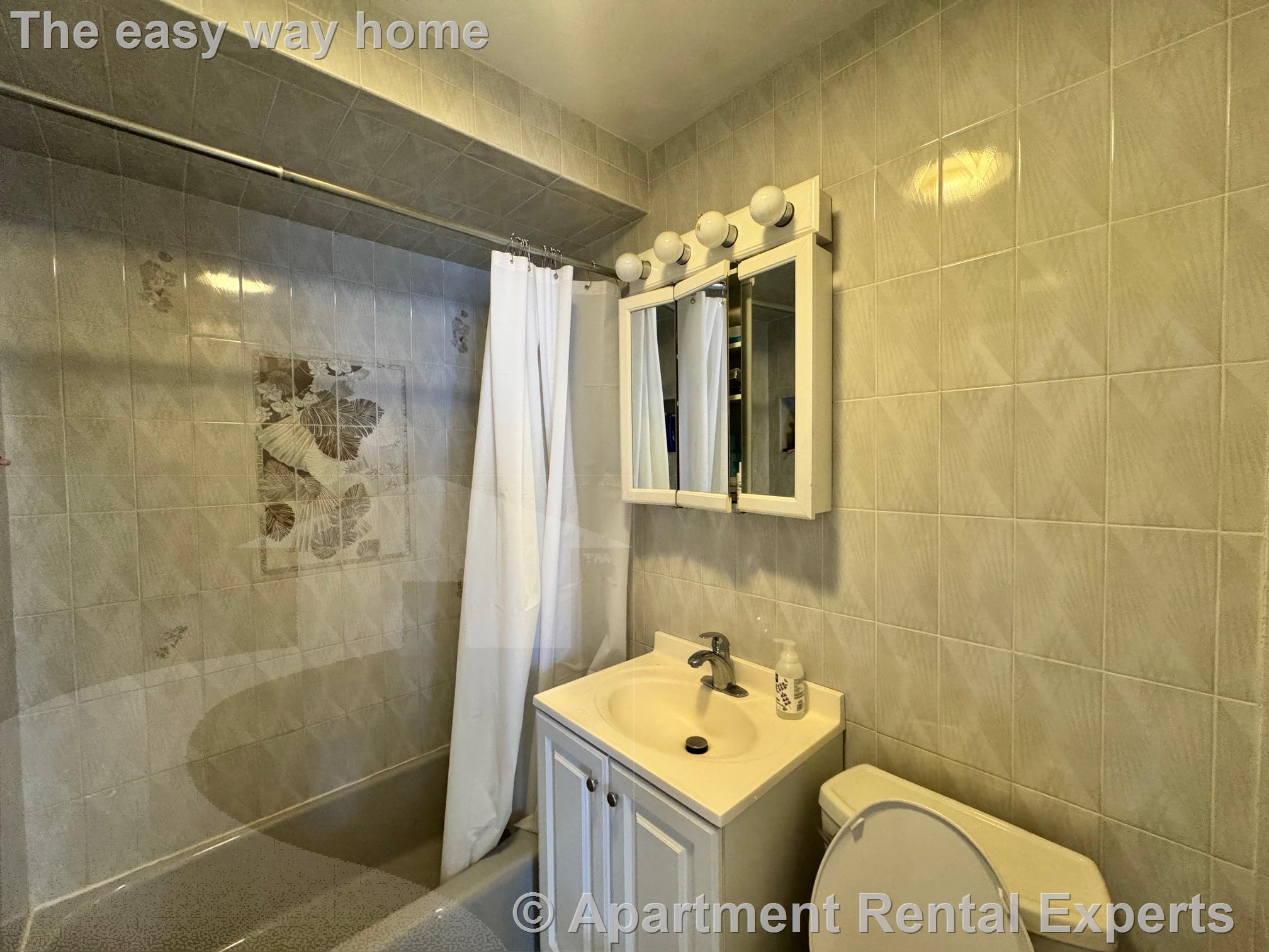 4 bed, 2 bath apartment for rent at 19 Gordon St Unit 2, Tufts — photo 10 of 24